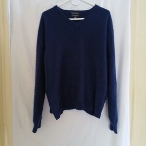 Club Room 100% Cashmere V Neck Sweater